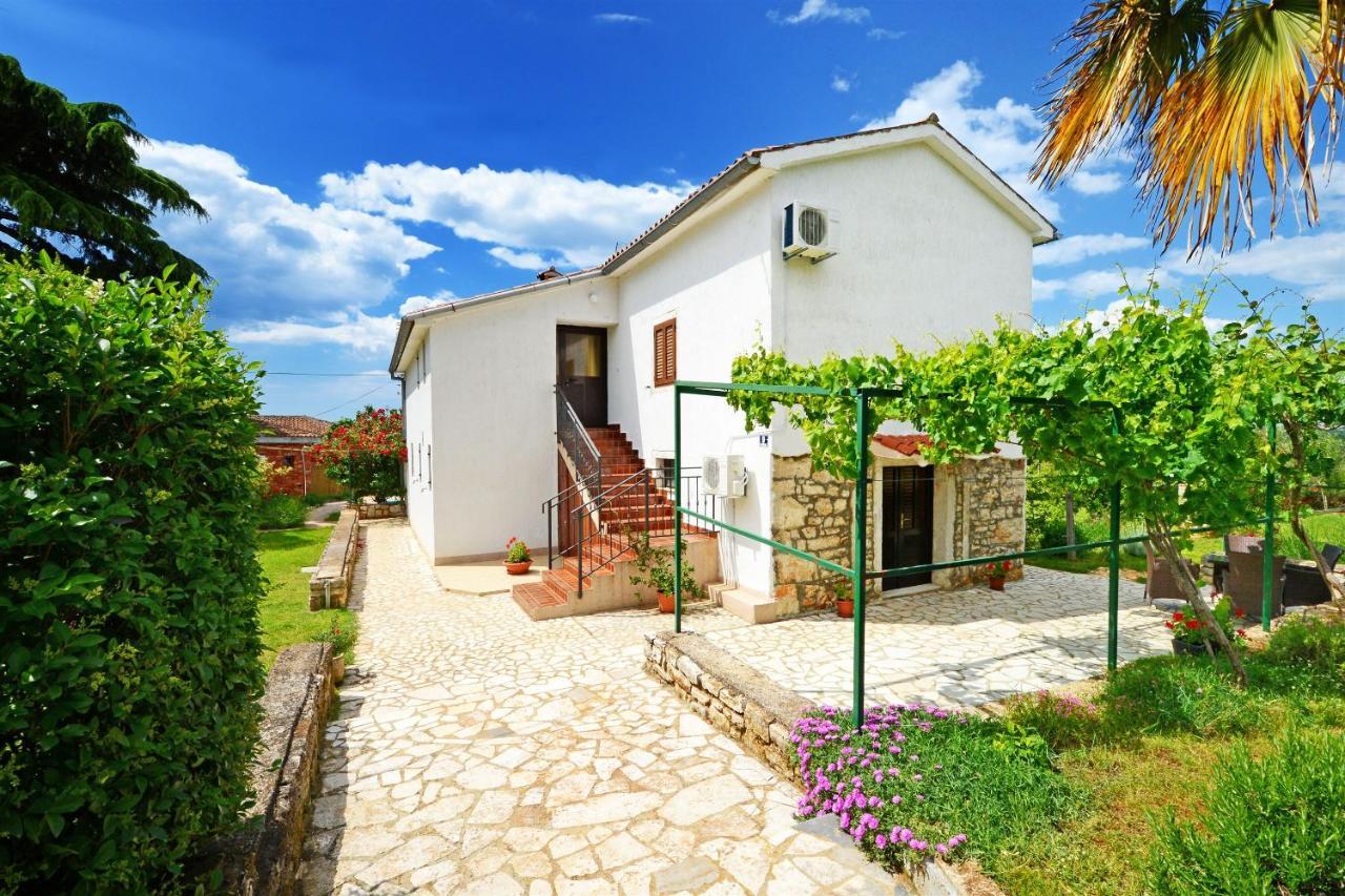 Vikendica House Lanima