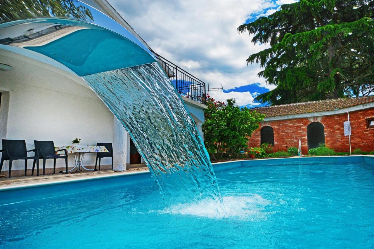 Vikendica House Lanima *