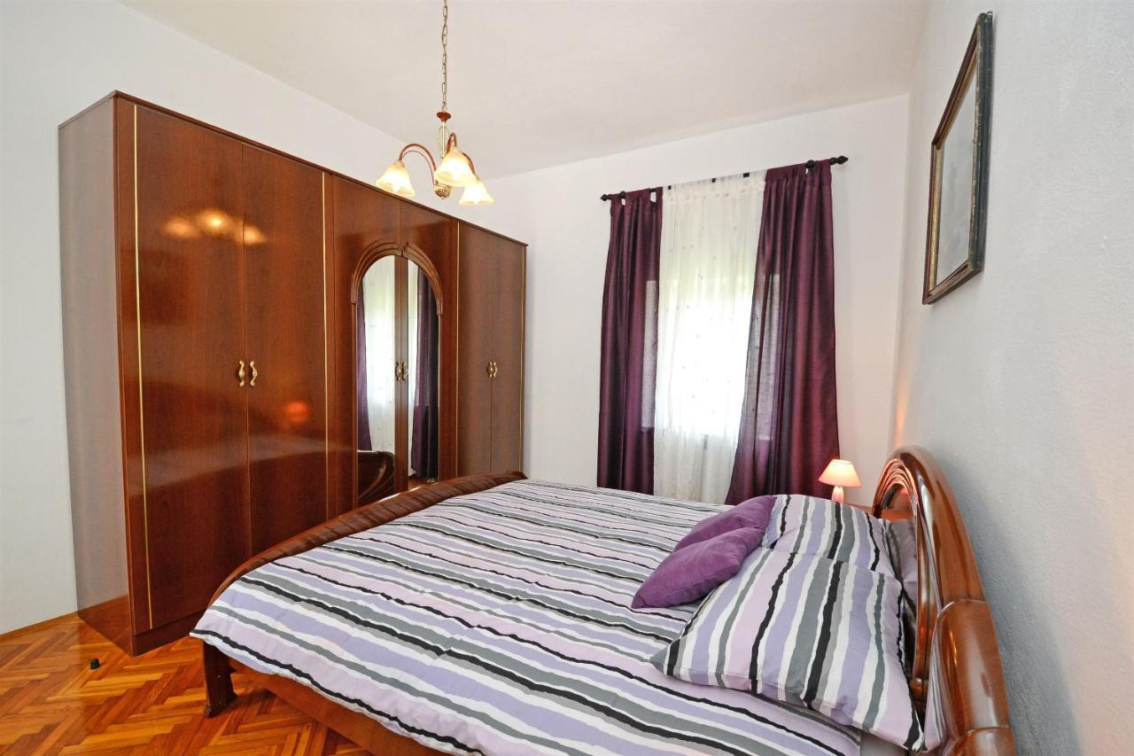Vikendica House Lanima